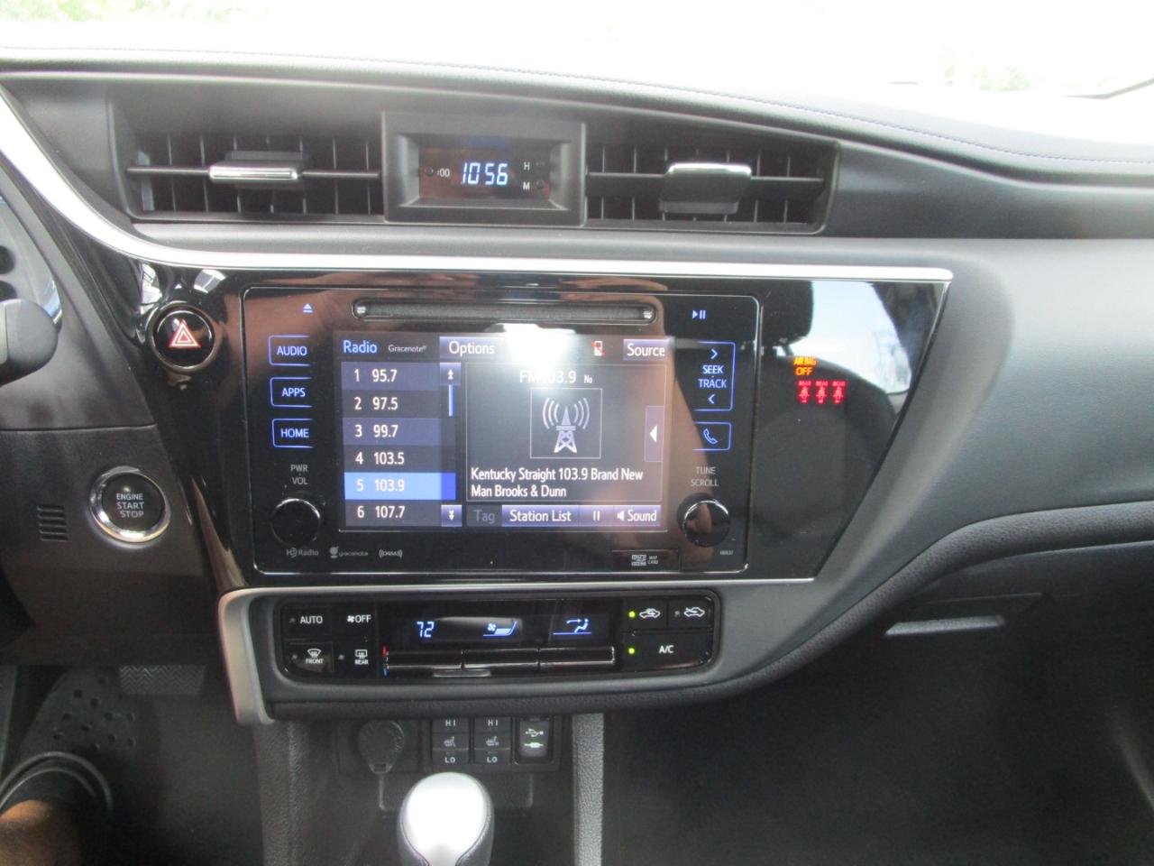 Toyota Corolla XLE CVT (Natl) 2019