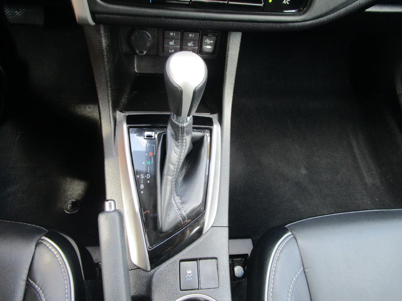 Toyota Corolla XLE CVT (Natl) 2019