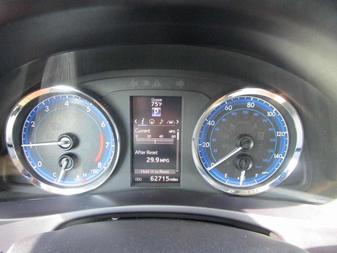 Toyota Corolla XLE CVT (Natl) 2019