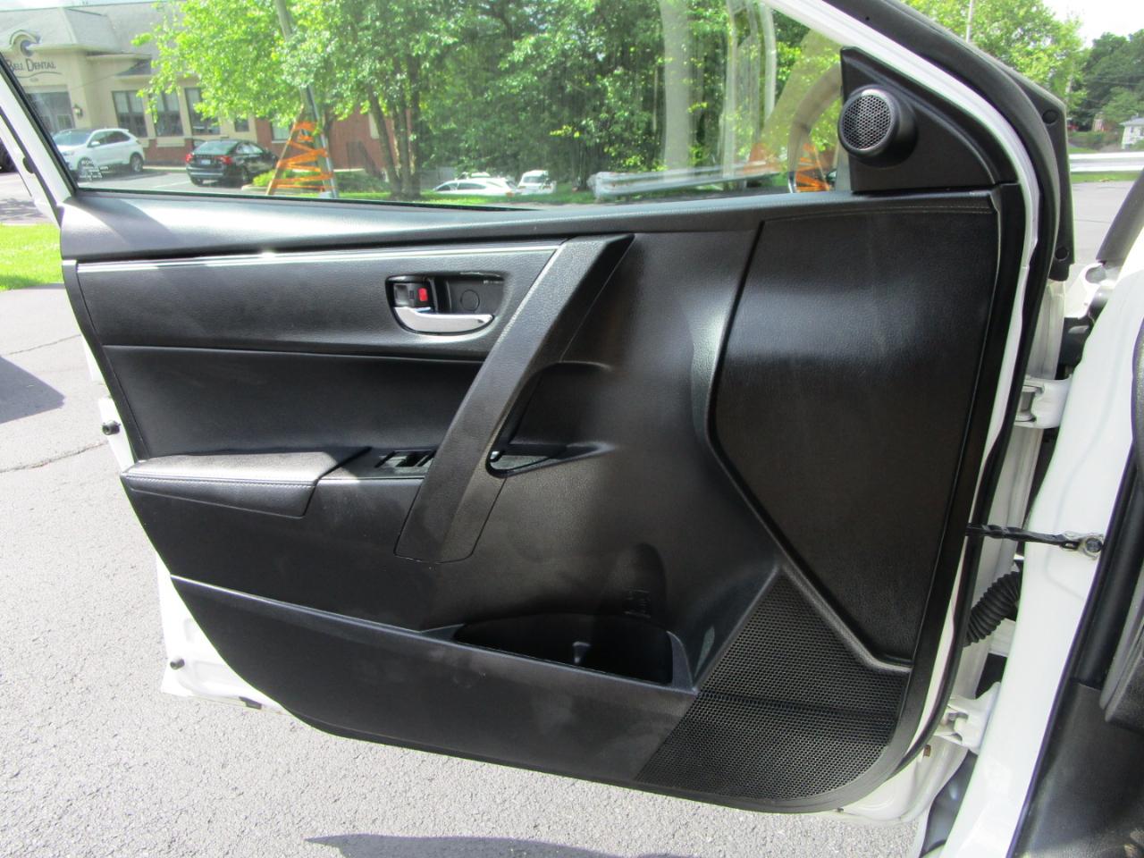Toyota Corolla XLE CVT (Natl) 2019