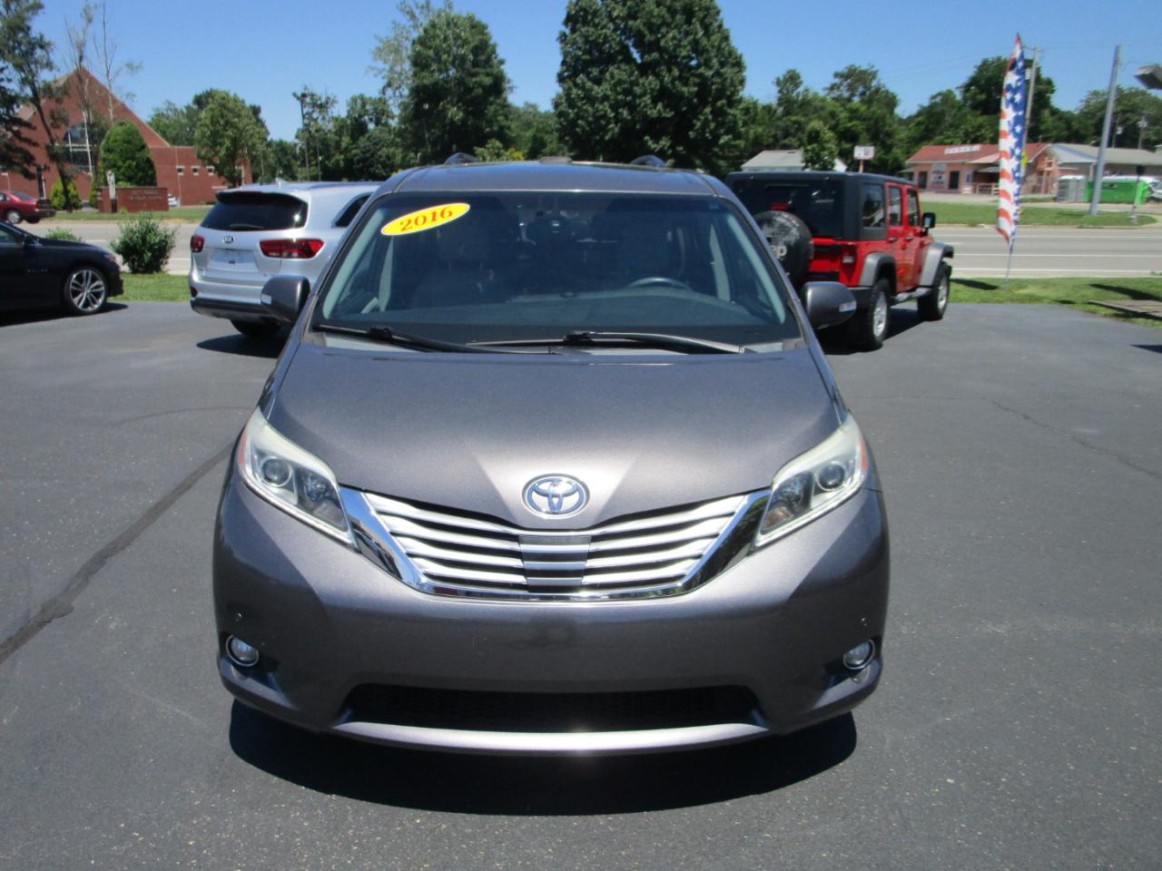 Toyota Sienna 5dr 7-Pass Van XLE Ltd FWD (Natl) 2016