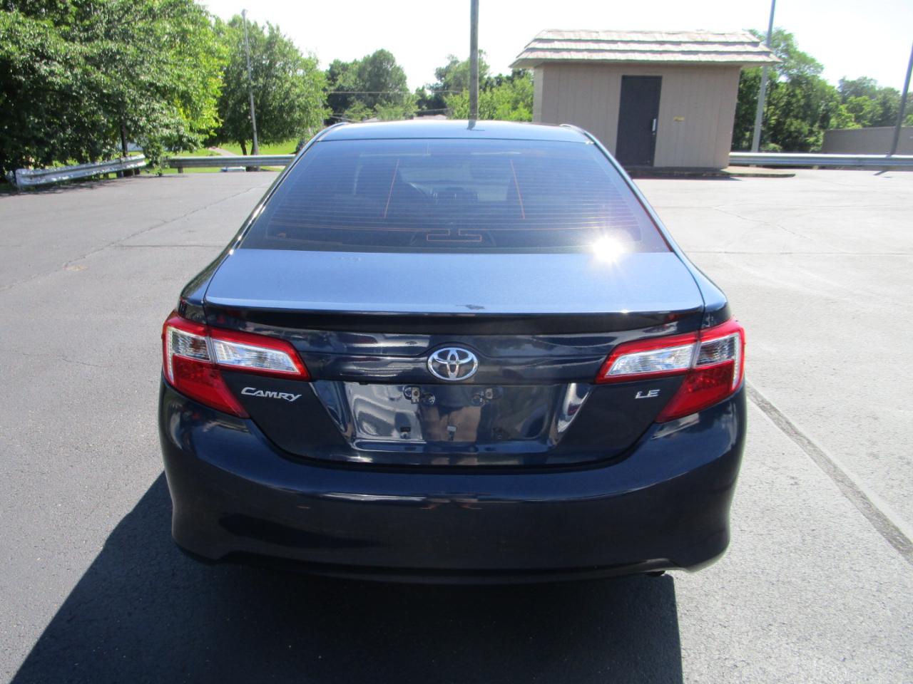 Toyota Camry 2014.5 4dr Sdn I4 Auto SE Sport (Natl) 2014