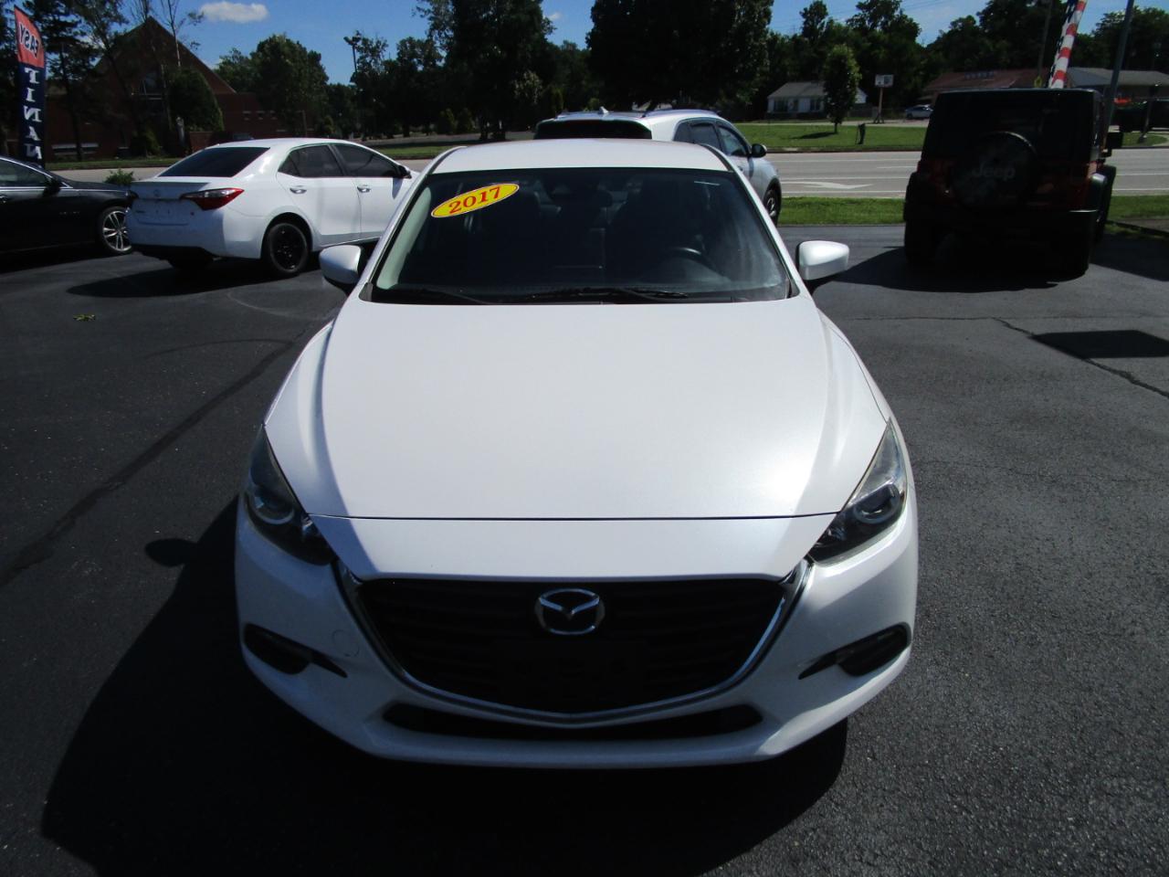 Mazda Mazda3 4-Door Touring Auto 2017