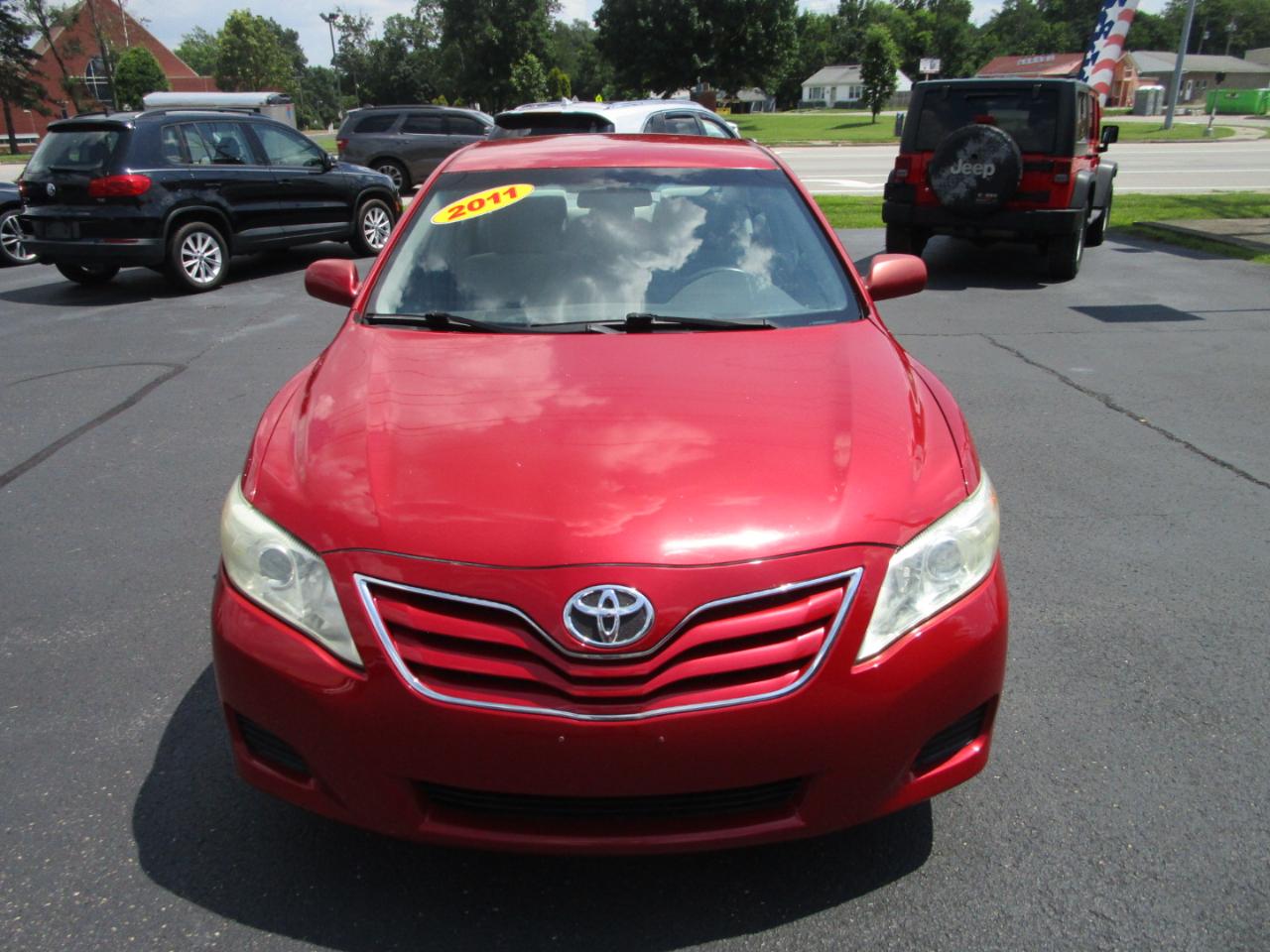 Toyota Camry 4dr Sdn I4 Man LE (Natl) 2011