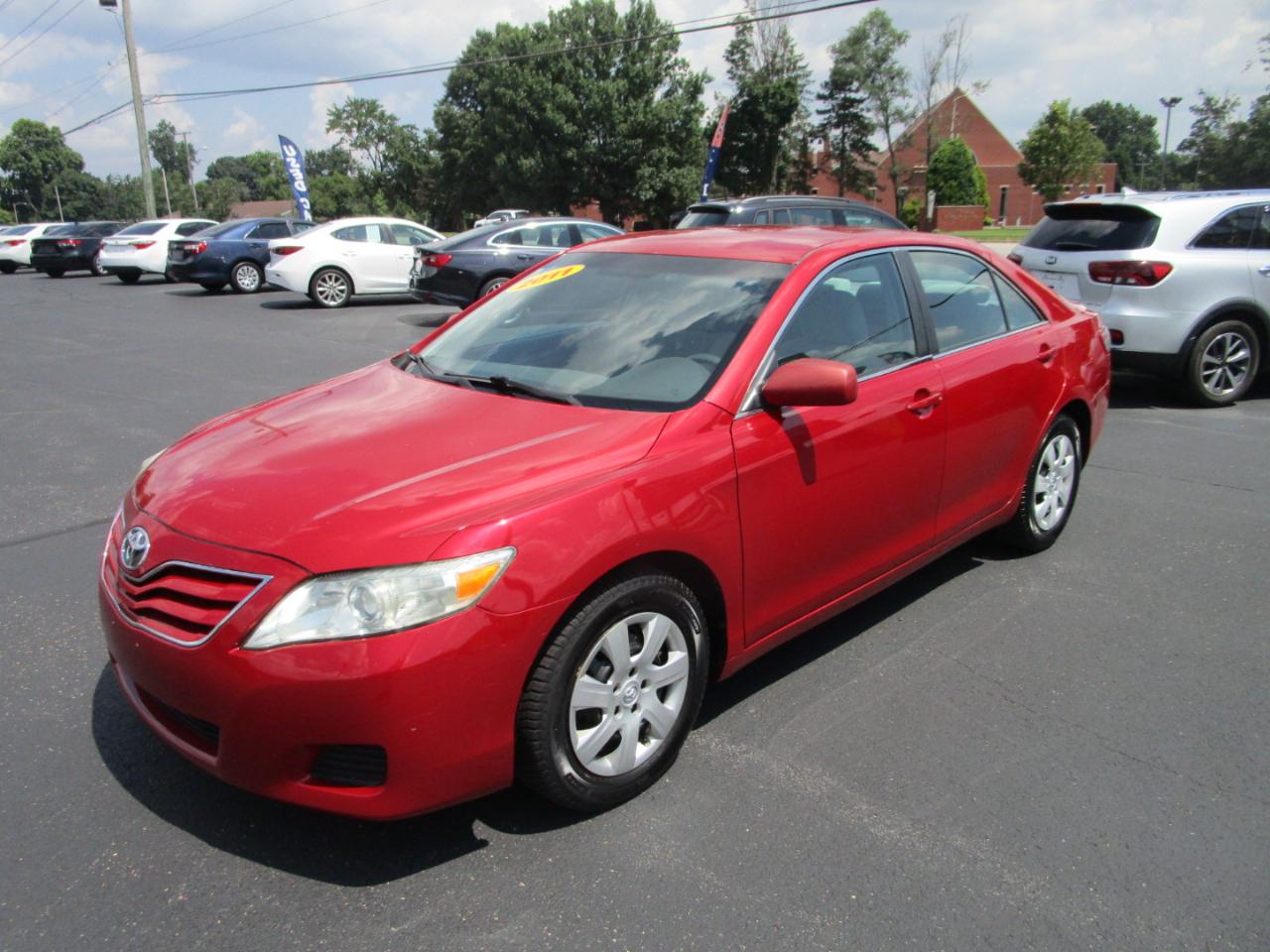 Toyota Camry 4dr Sdn I4 Man LE (Natl) 2011