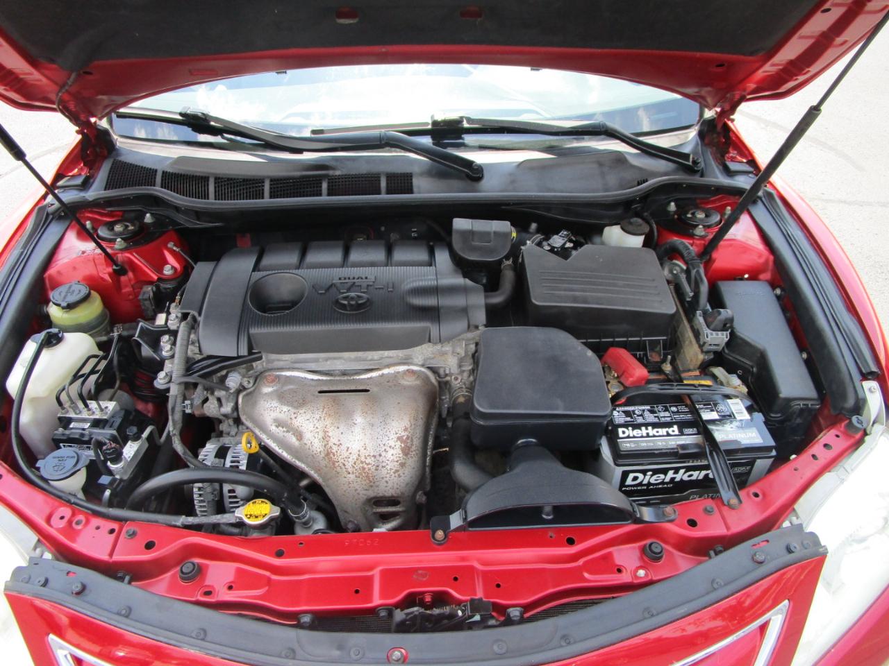 Toyota Camry 4dr Sdn I4 Man LE (Natl) 2011