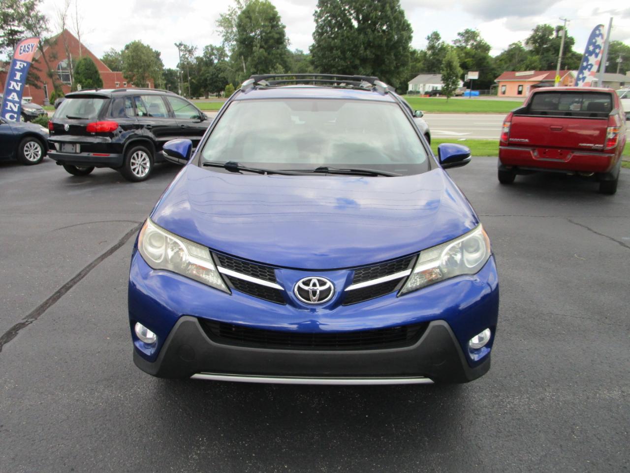 Toyota RAV4 FWD 4dr XLE (Natl) 2014