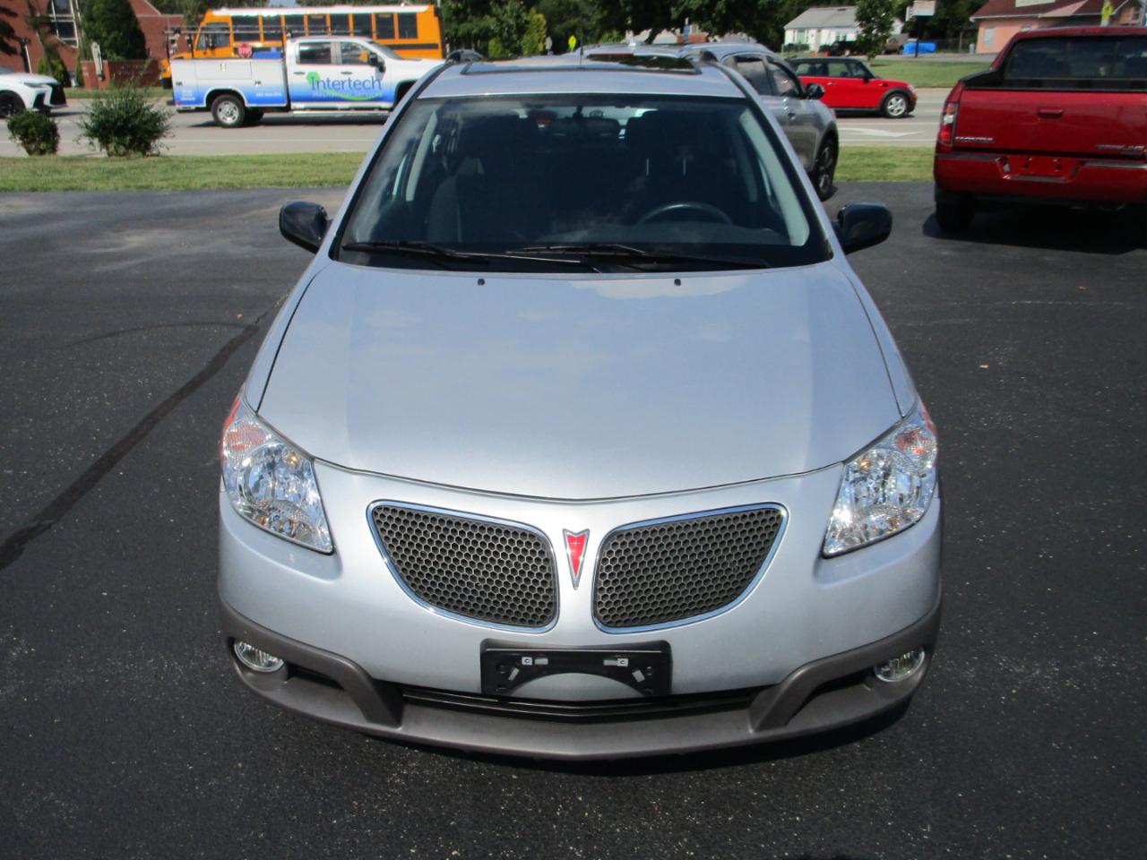 Pontiac Vibe 4dr HB 2008
