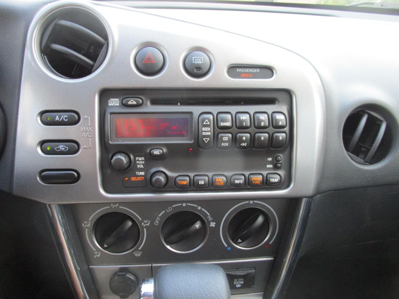 Pontiac Vibe 4dr HB 2008