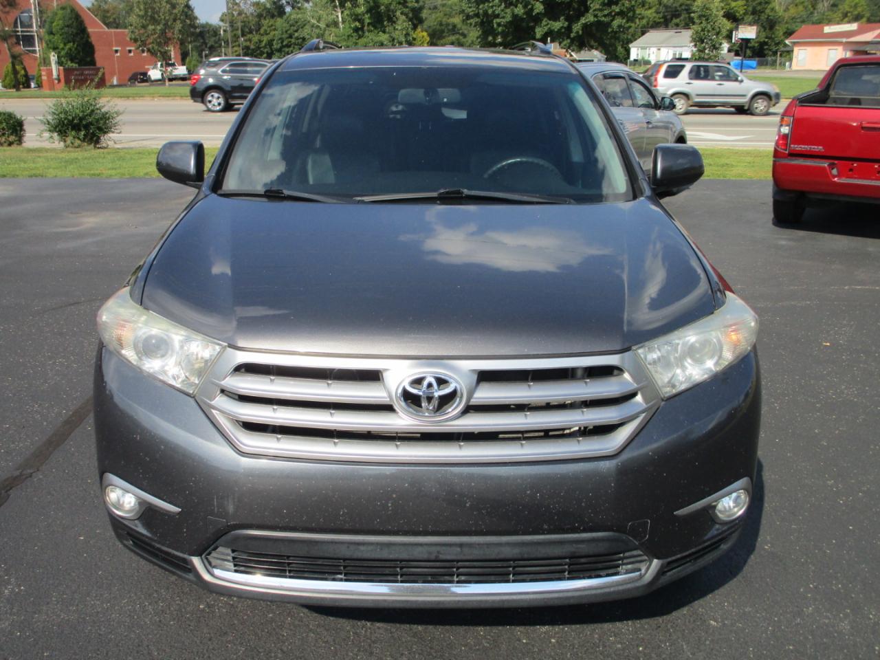 Toyota Highlander FWD 4dr V6 (Natl) 2012