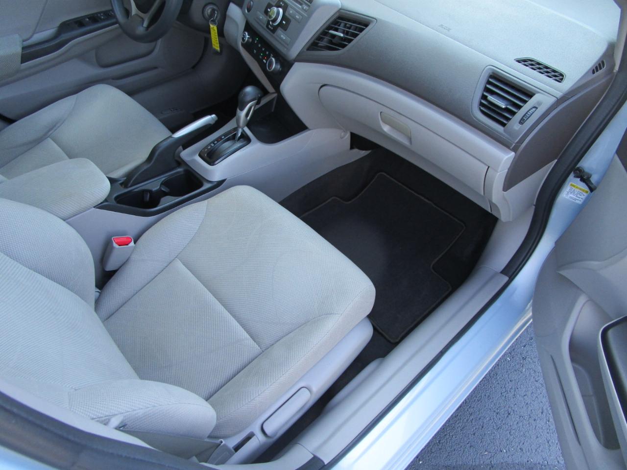 Honda Civic Sdn 4dr Auto LX 2012
