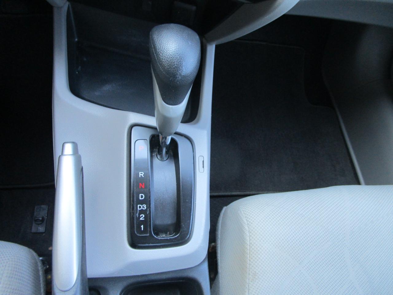 Honda Civic Sdn 4dr Auto LX 2012