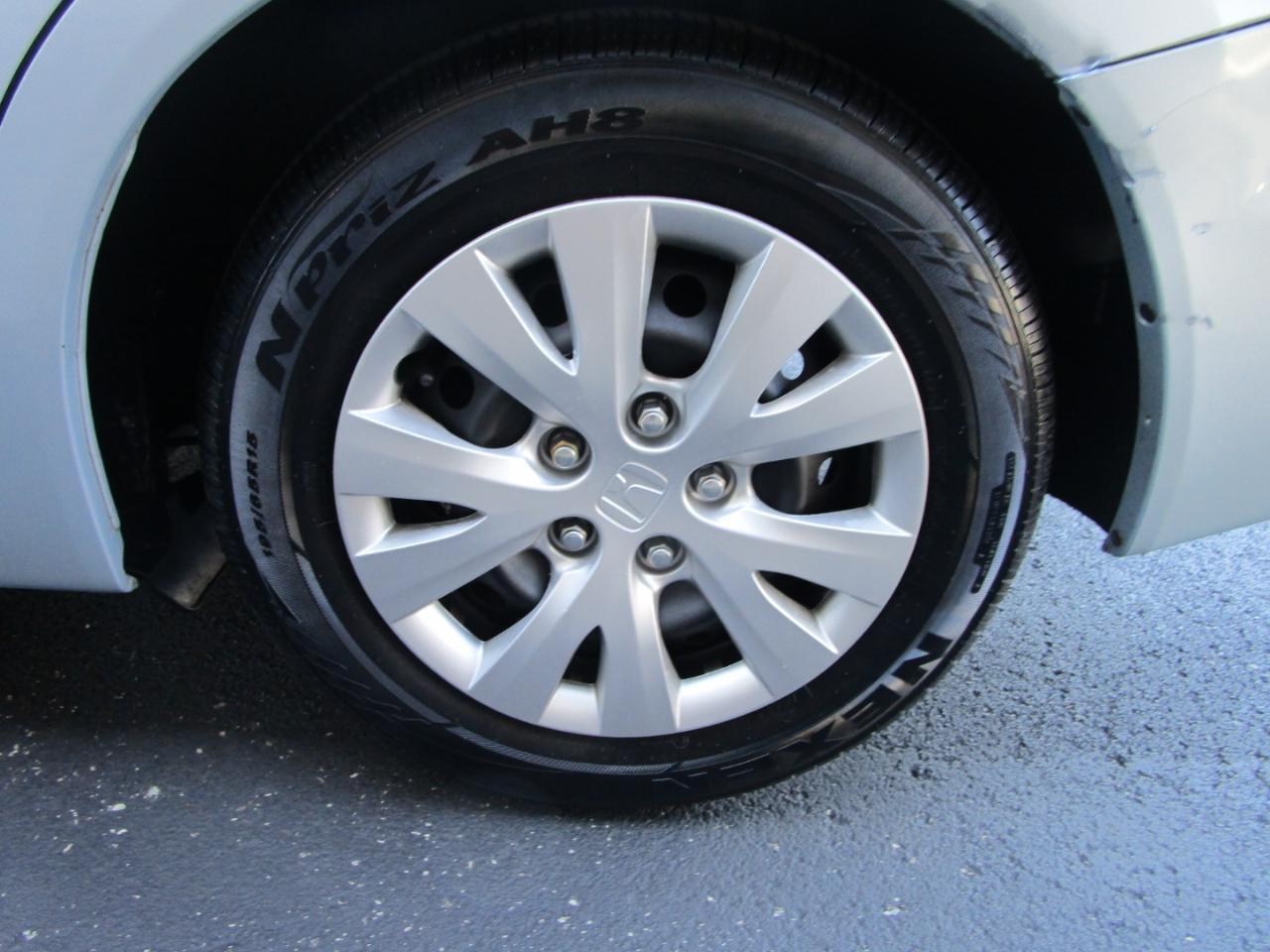 Honda Civic Sdn 4dr Auto LX 2012