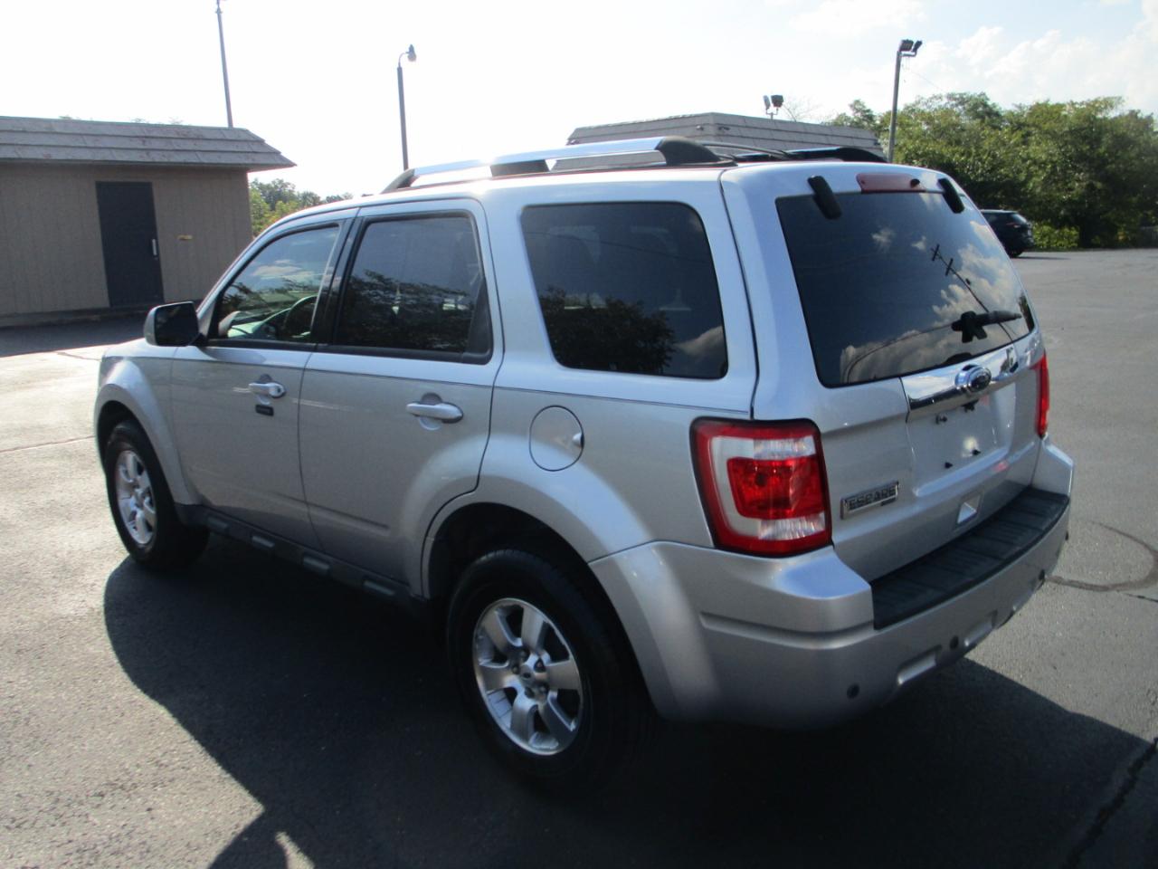 Ford Escape FWD 4dr Limited 2010