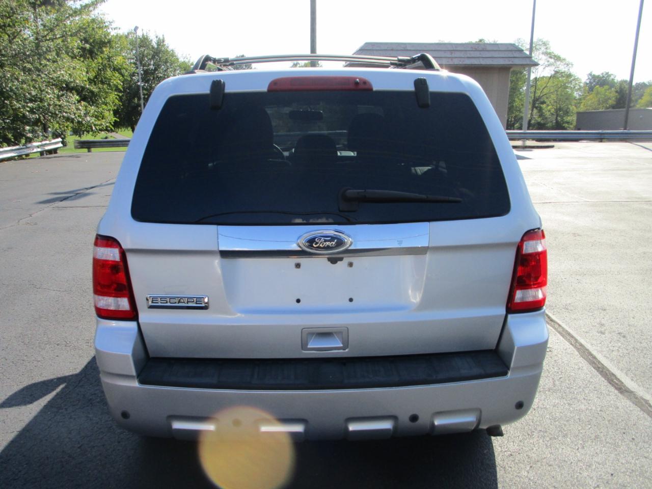 Ford Escape FWD 4dr Limited 2010