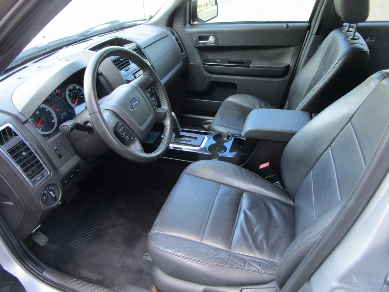 Ford Escape FWD 4dr Limited 2010