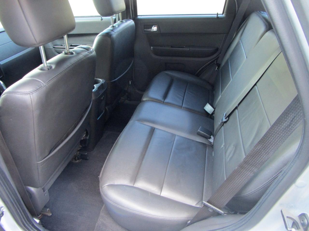 Ford Escape FWD 4dr Limited 2010