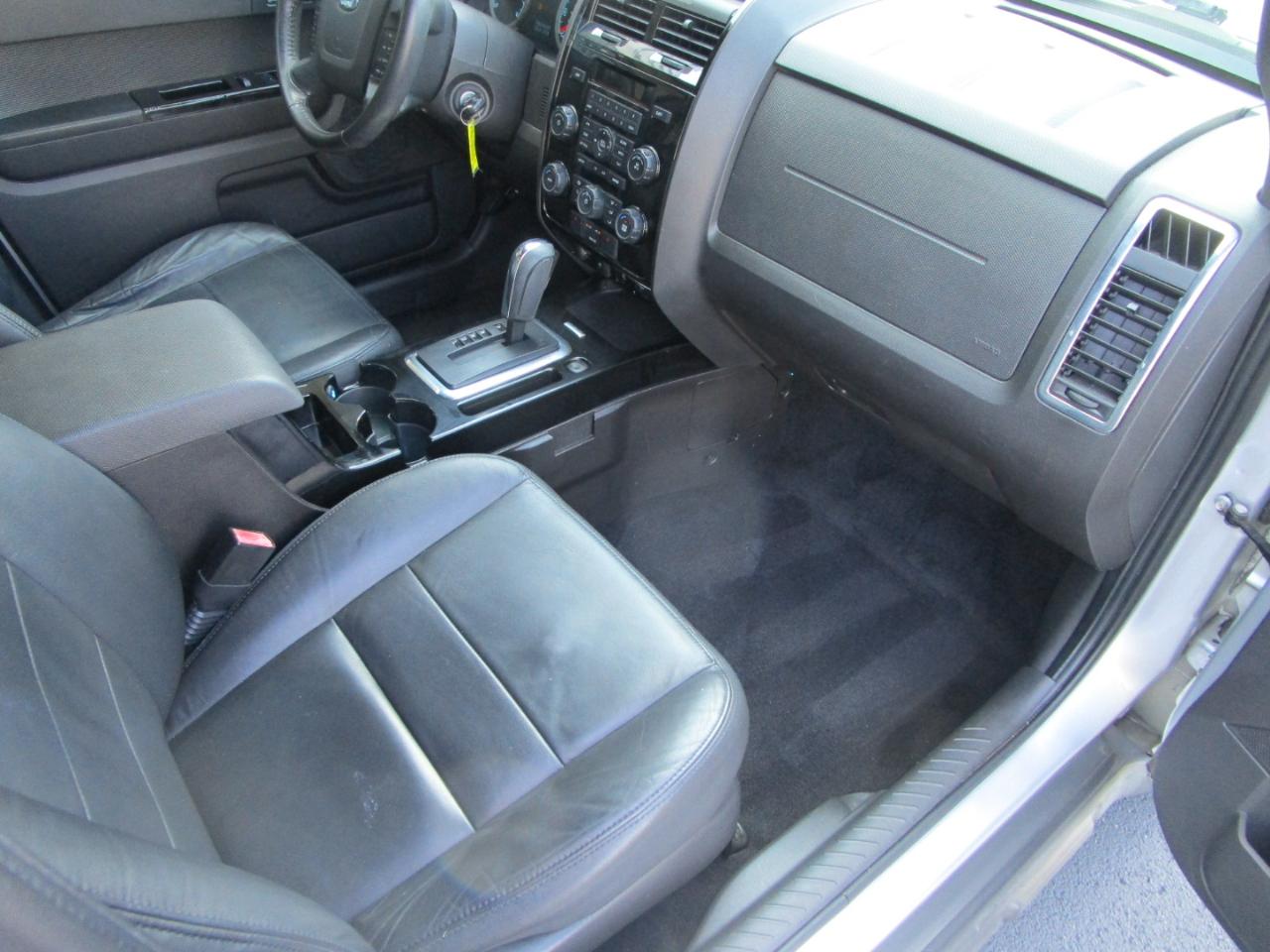 Ford Escape FWD 4dr Limited 2010