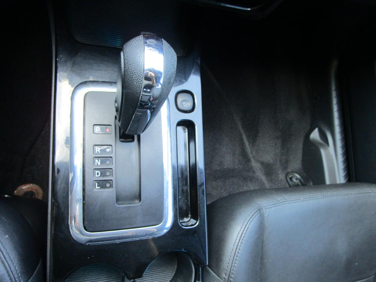Ford Escape FWD 4dr Limited 2010