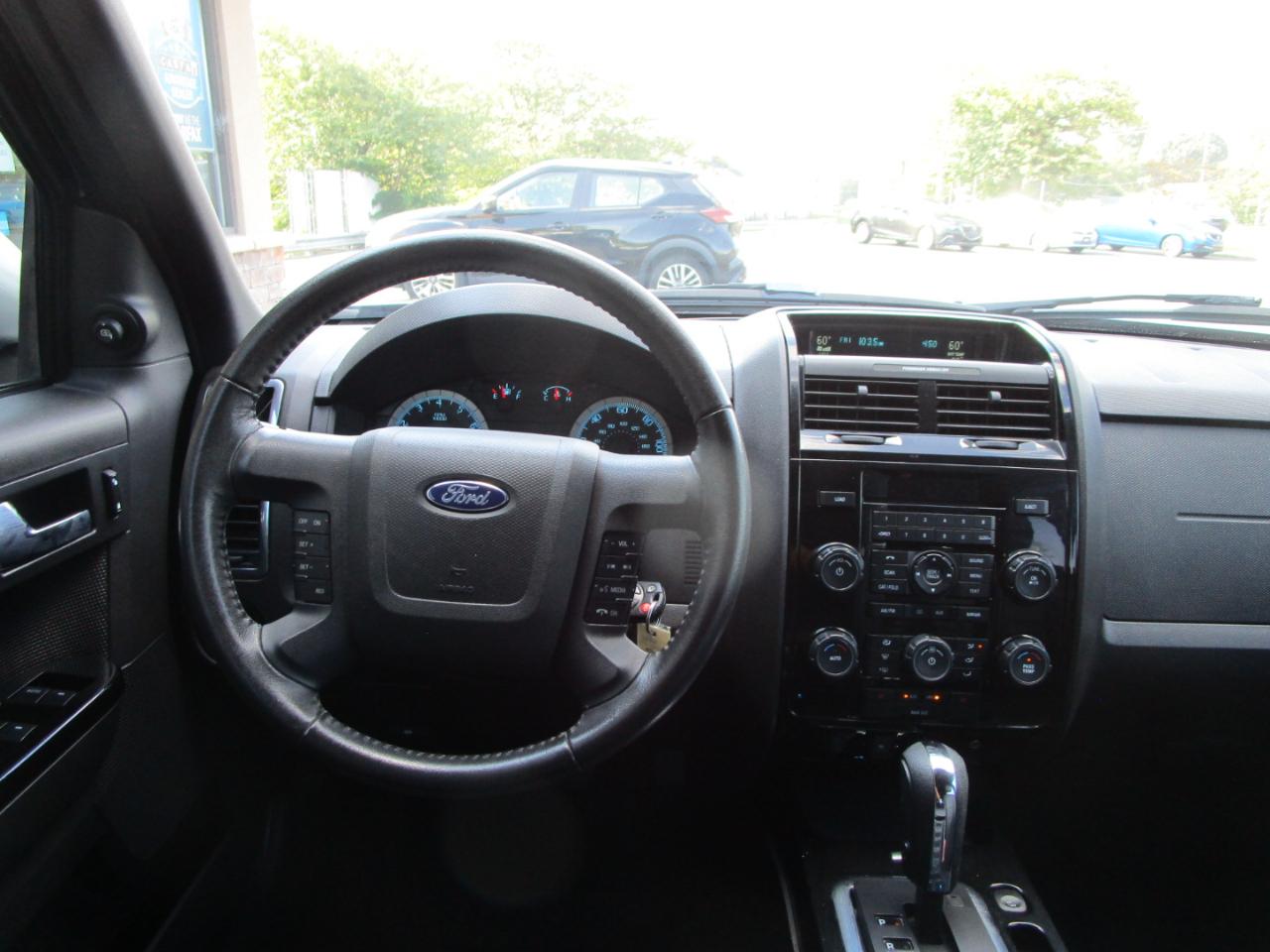 Ford Escape FWD 4dr Limited 2010