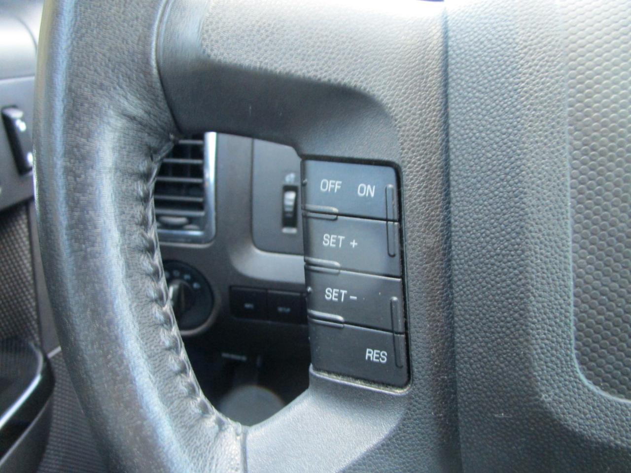 Ford Escape FWD 4dr Limited 2010