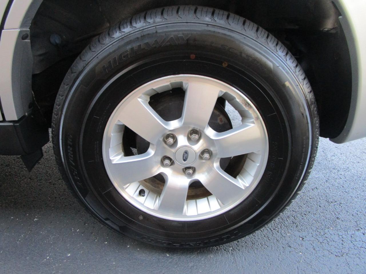 Ford Escape FWD 4dr Limited 2010