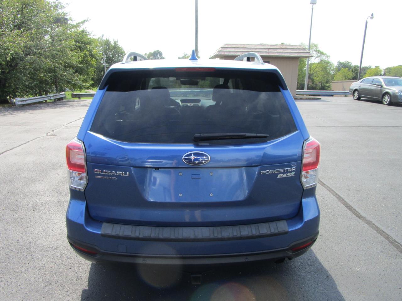 Subaru Forester 2.5i Touring CVT 2017
