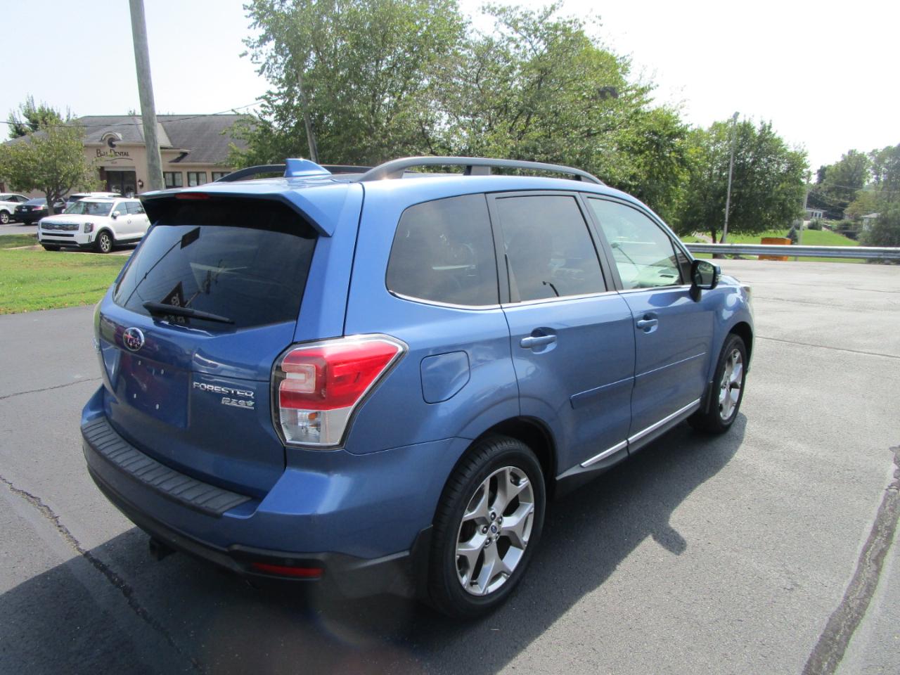Subaru Forester 2.5i Touring CVT 2017
