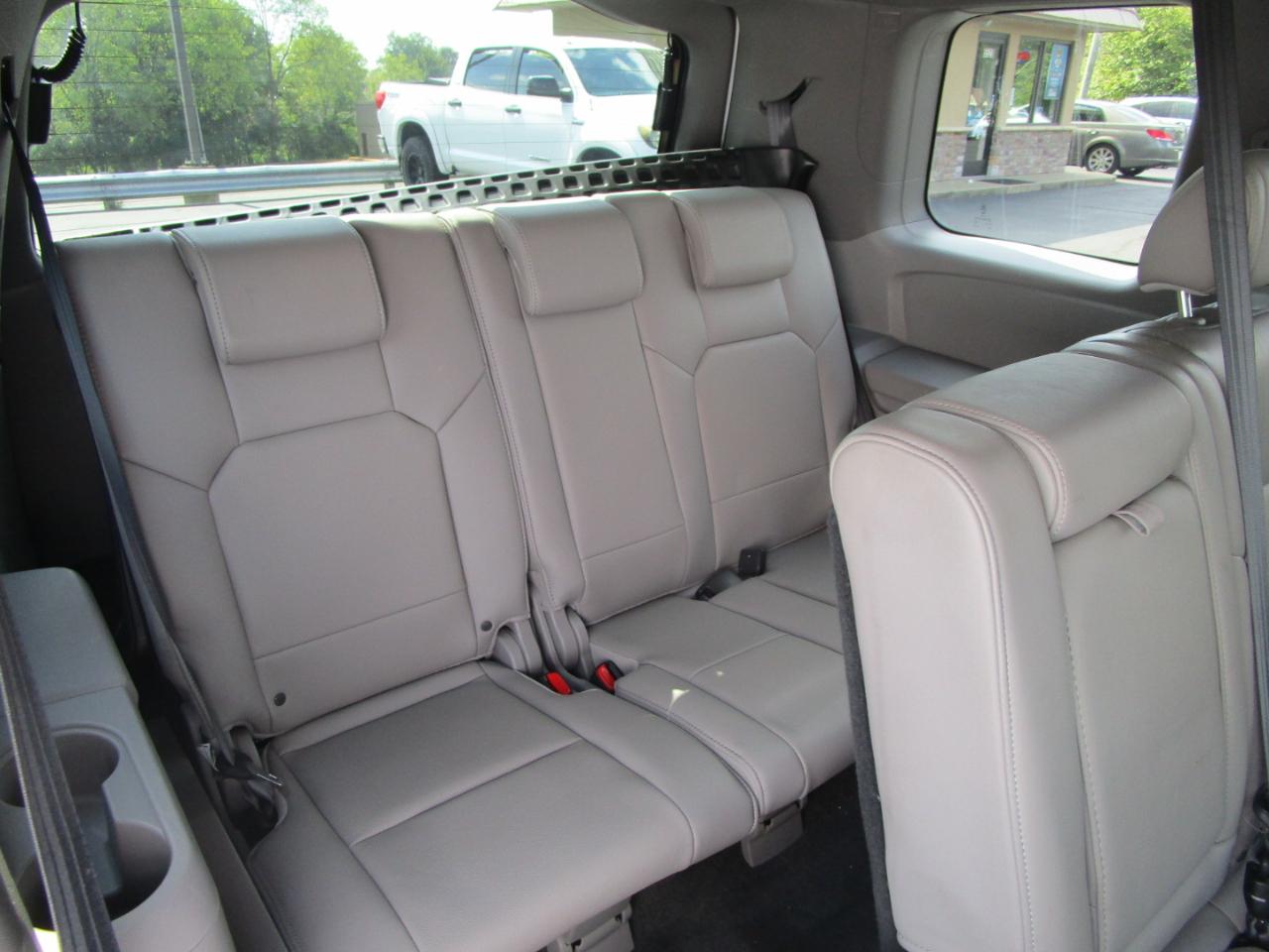 Honda Pilot 2WD 4dr EX-L 2011