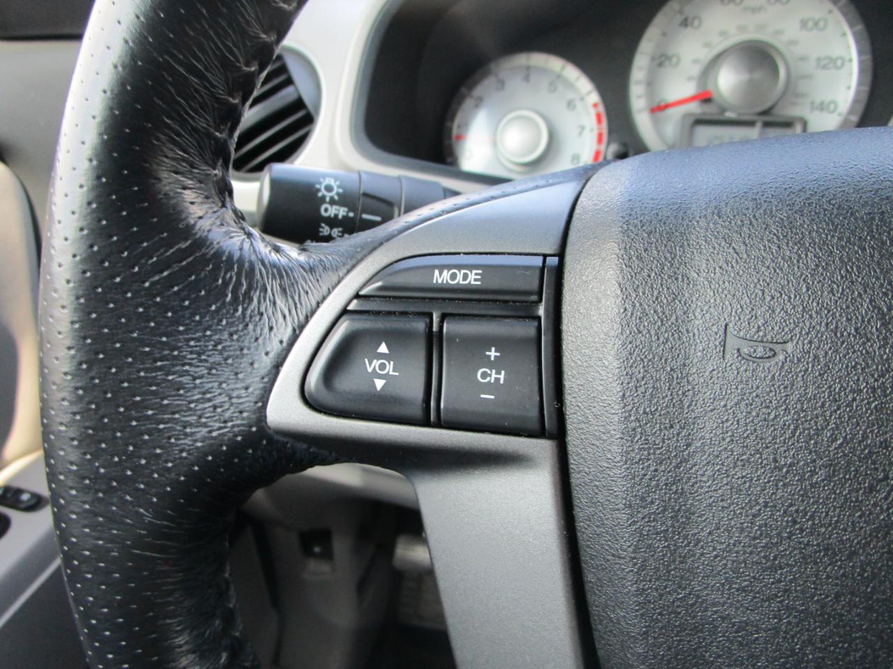 Honda Pilot 2WD 4dr EX-L 2011