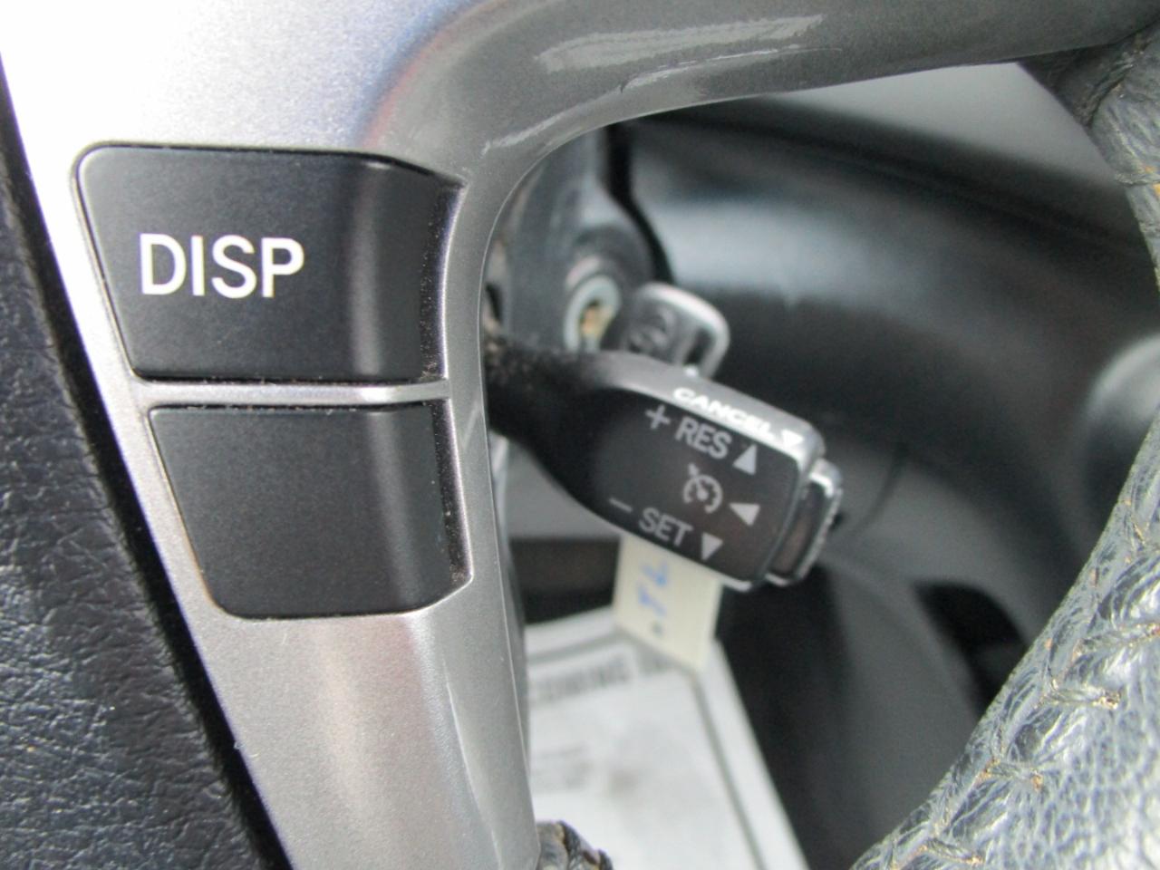 Toyota Highlander 4WD 4dr V6 (Natl) 2013