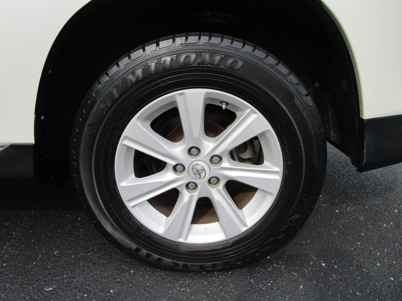 Toyota Highlander 4WD 4dr V6 (Natl) 2013