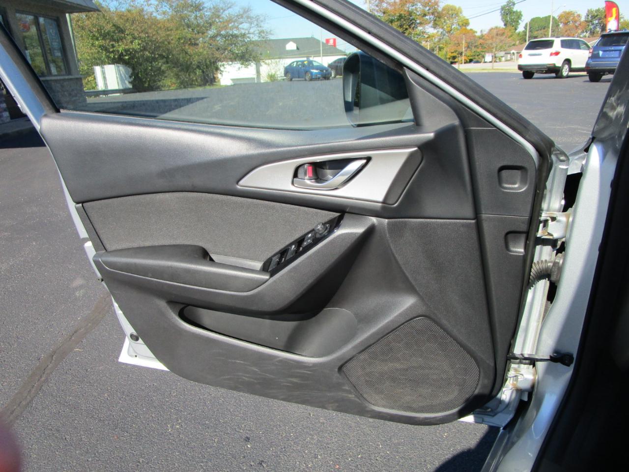 Mazda Mazda3 4-Door Sport Auto 2018