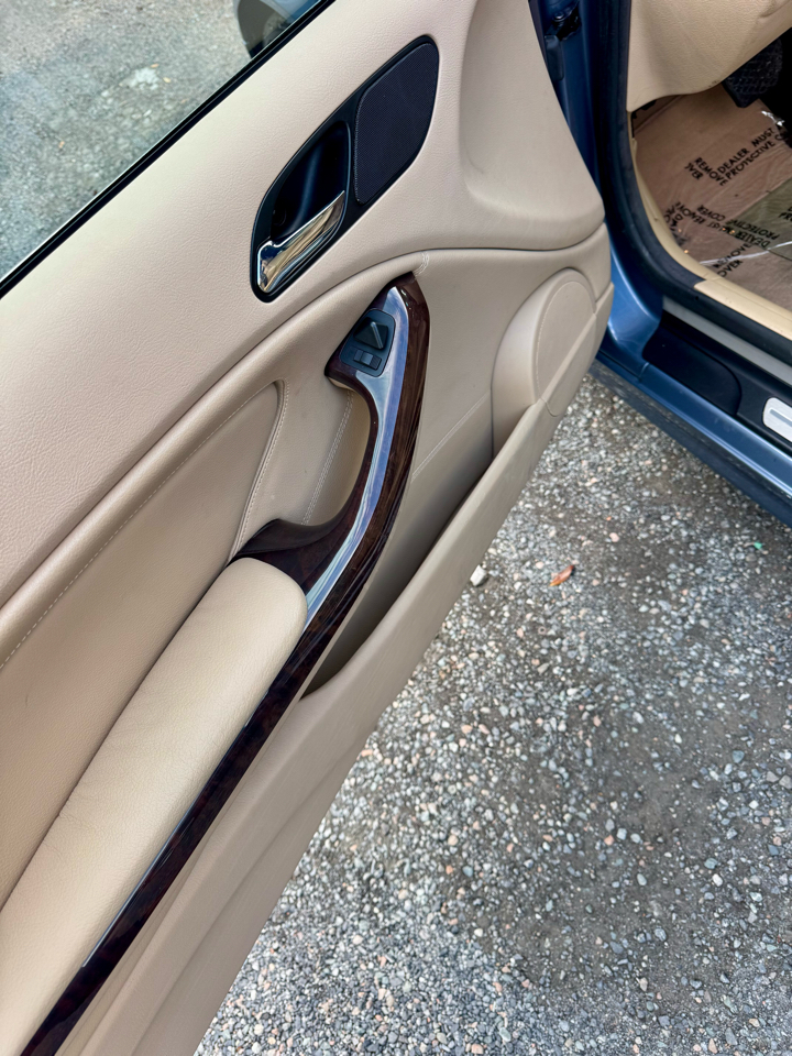 BMW 3-Series 325Ci convertible 2004