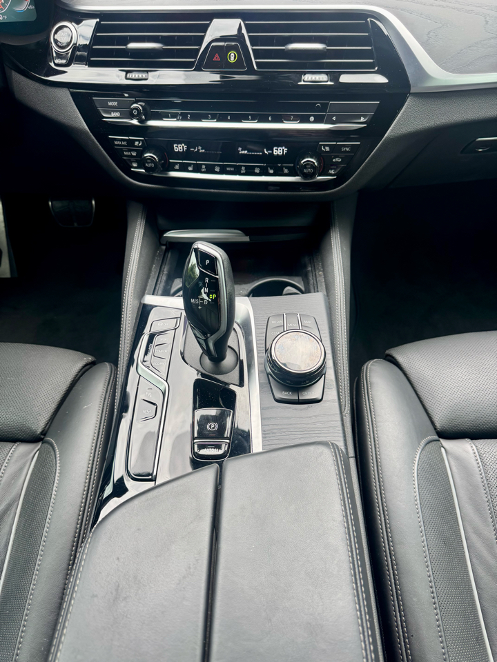 BMW 5-Series M550i xDrive 2021 BMW 5-Series M550i xDrive 2021
