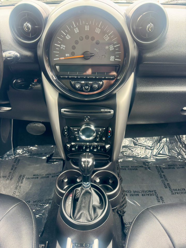 MINI Countryman Base 2016 MINI Countryman Base 2016