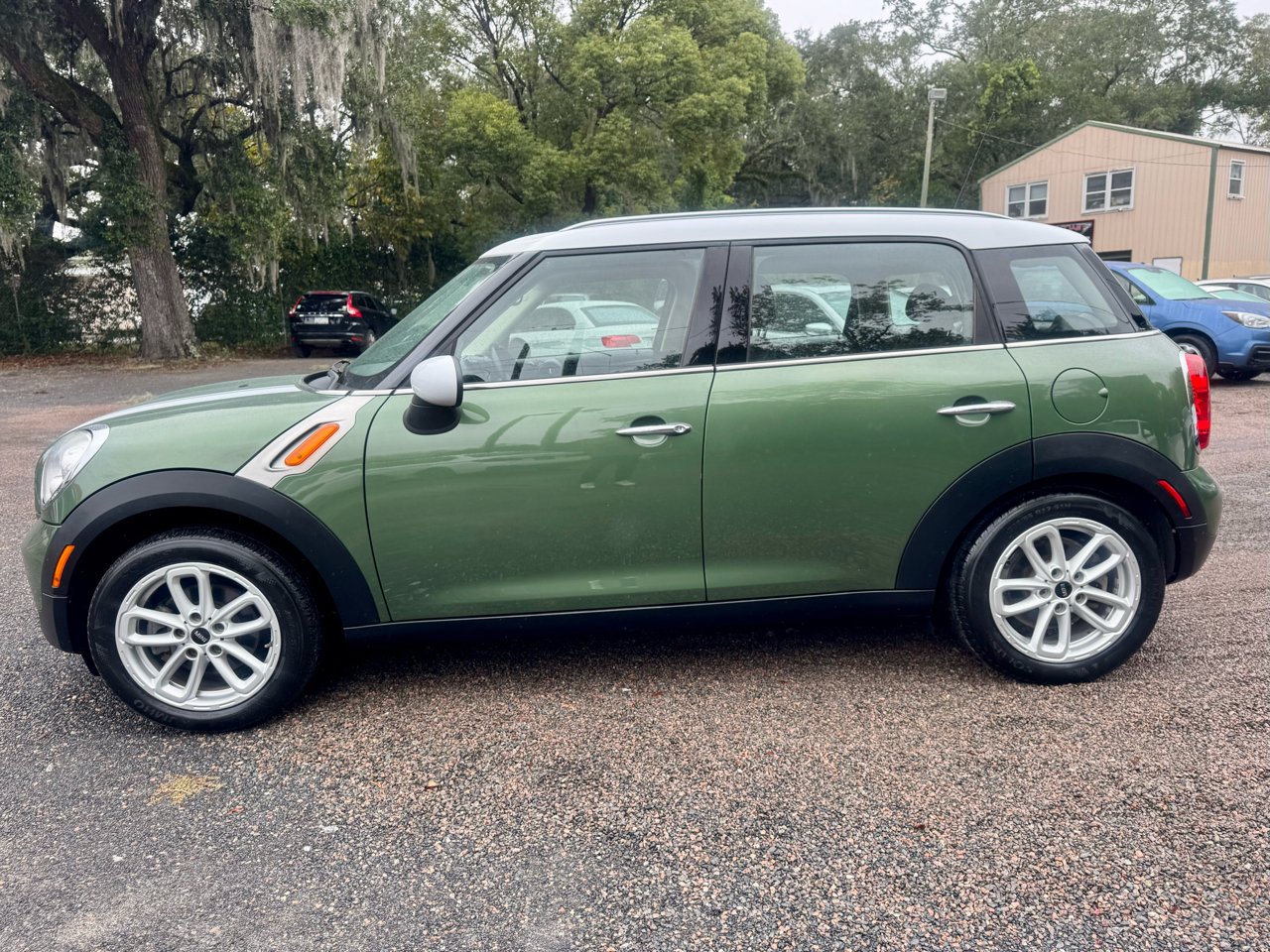 MINI Countryman Base 2016 MINI Countryman Base 2016