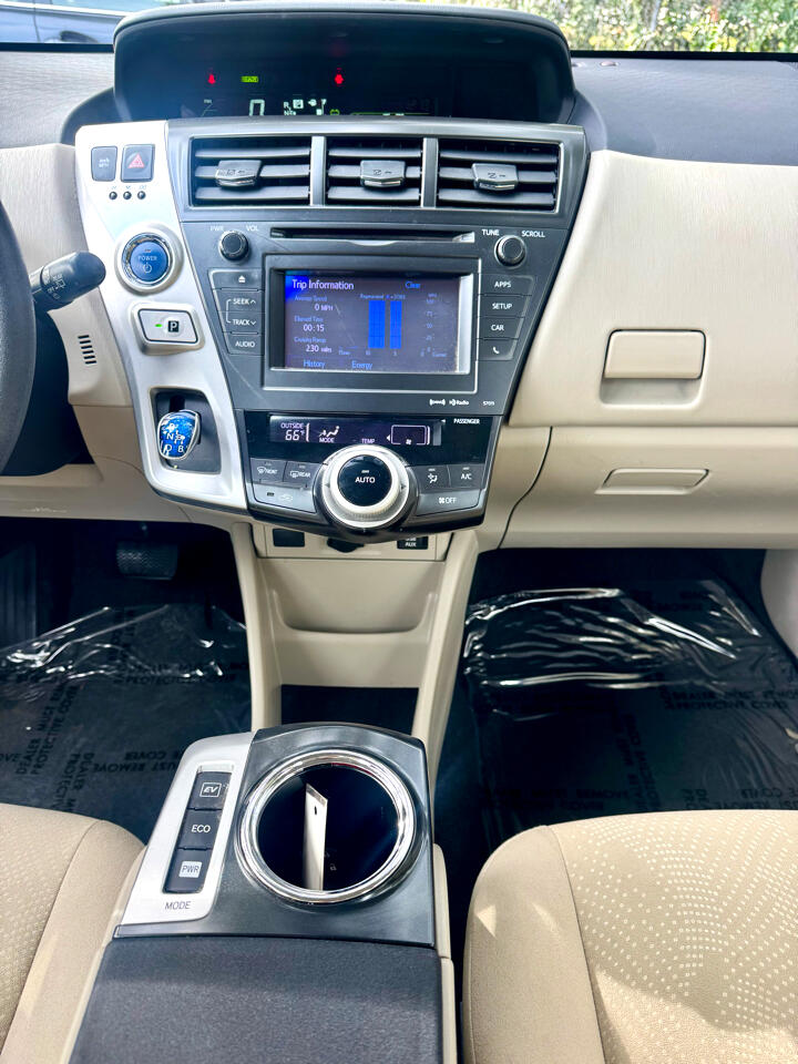 Toyota Prius V Three 2014