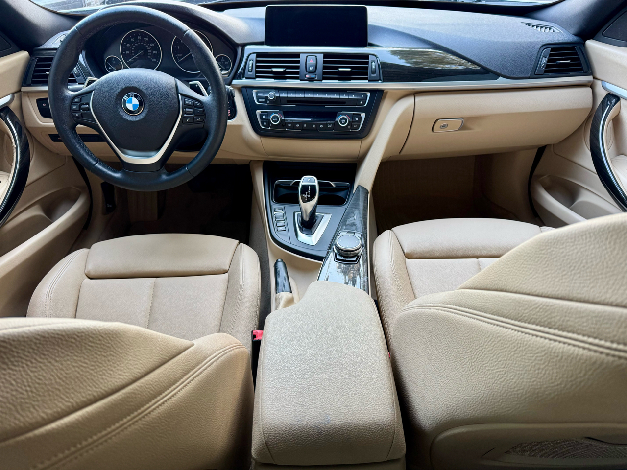 BMW 3-Series Gran Turismo 328i xDrive SULEV 2016