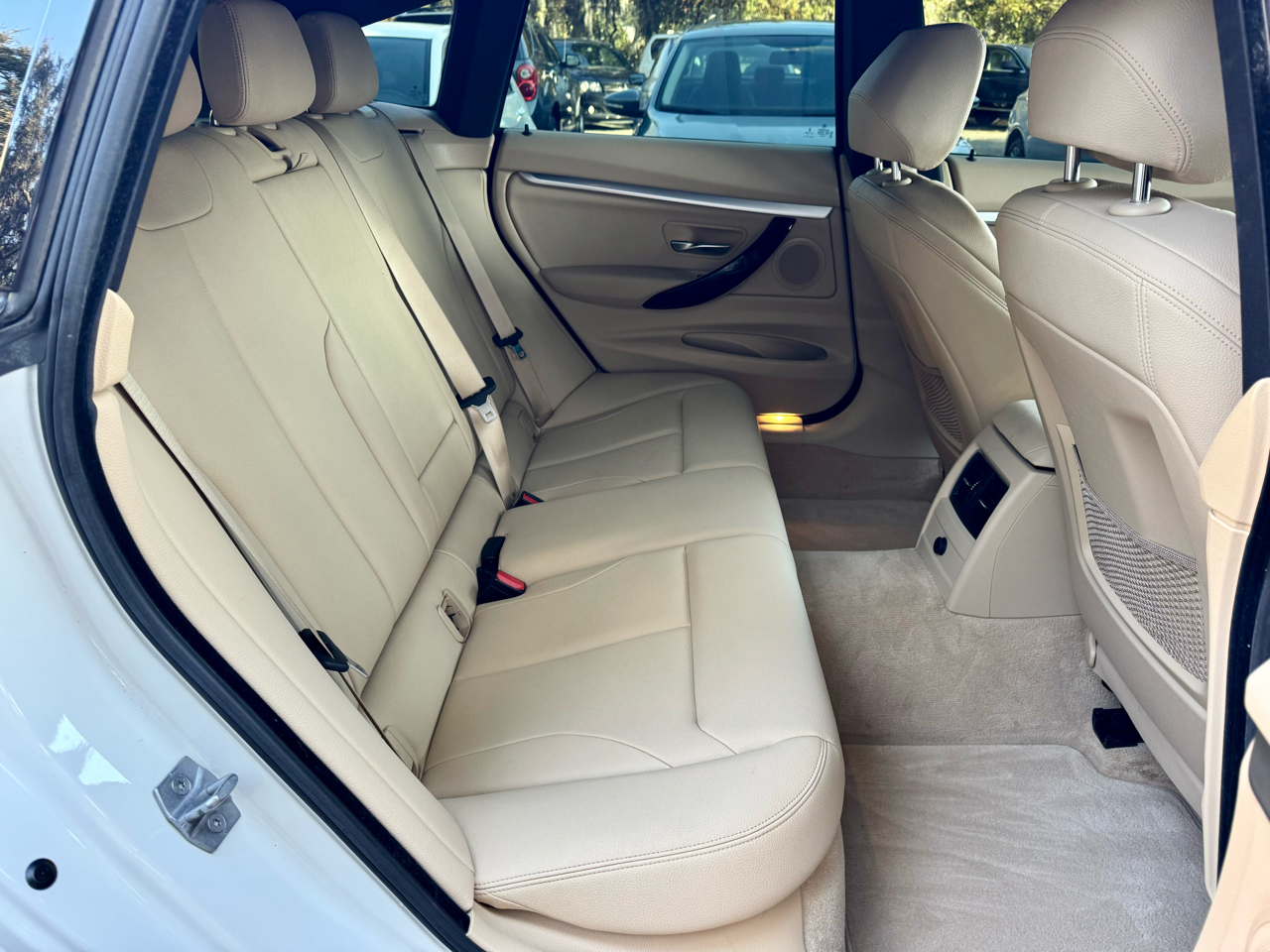 BMW 3-Series Gran Turismo 328i xDrive SULEV 2016