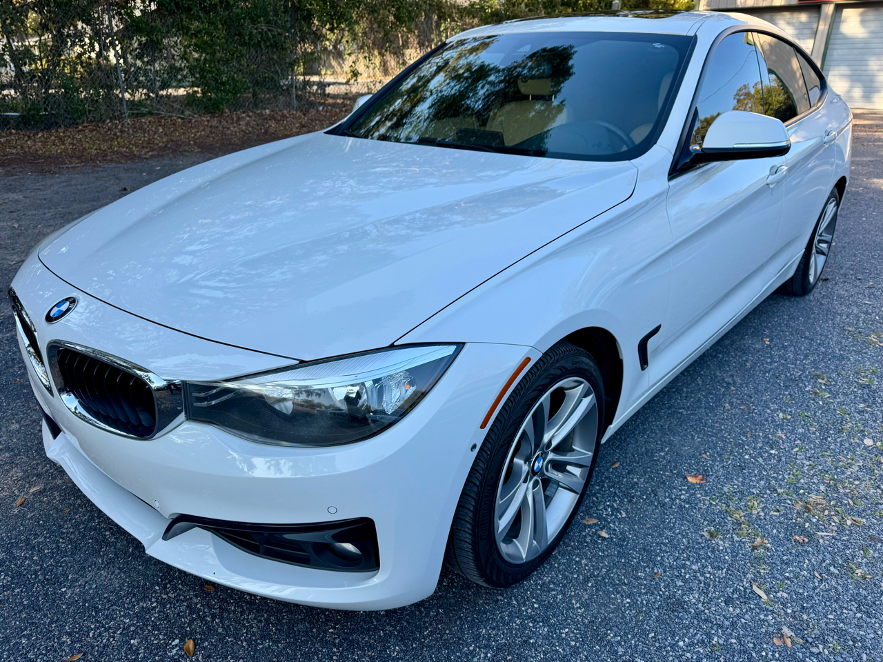 BMW 3-Series Gran Turismo 328i xDrive SULEV 2016