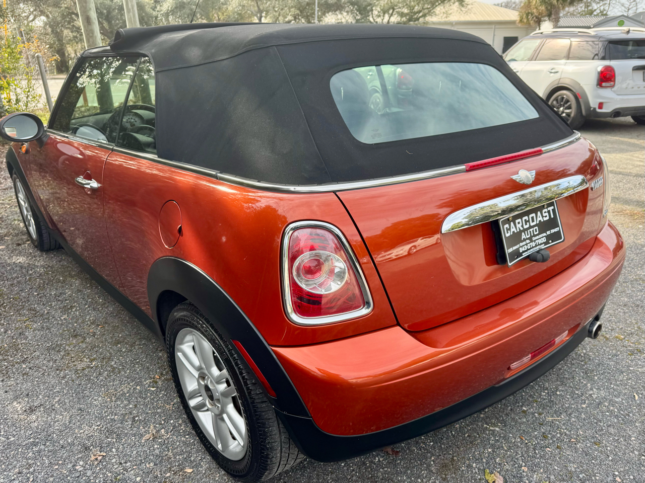 MINI Cooper Convertible 2011
