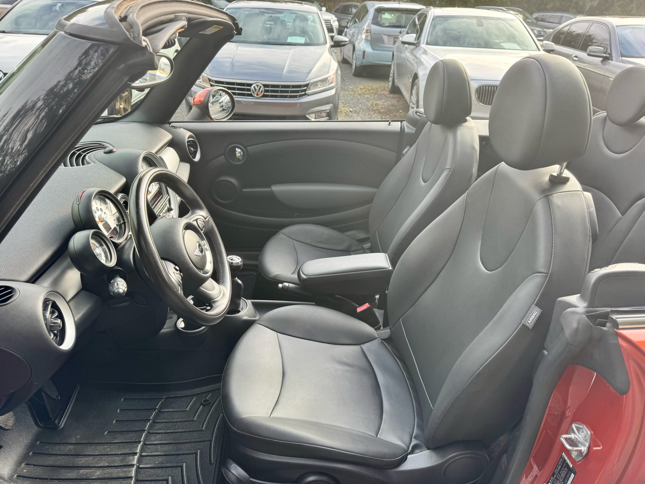 MINI Cooper Convertible 2011