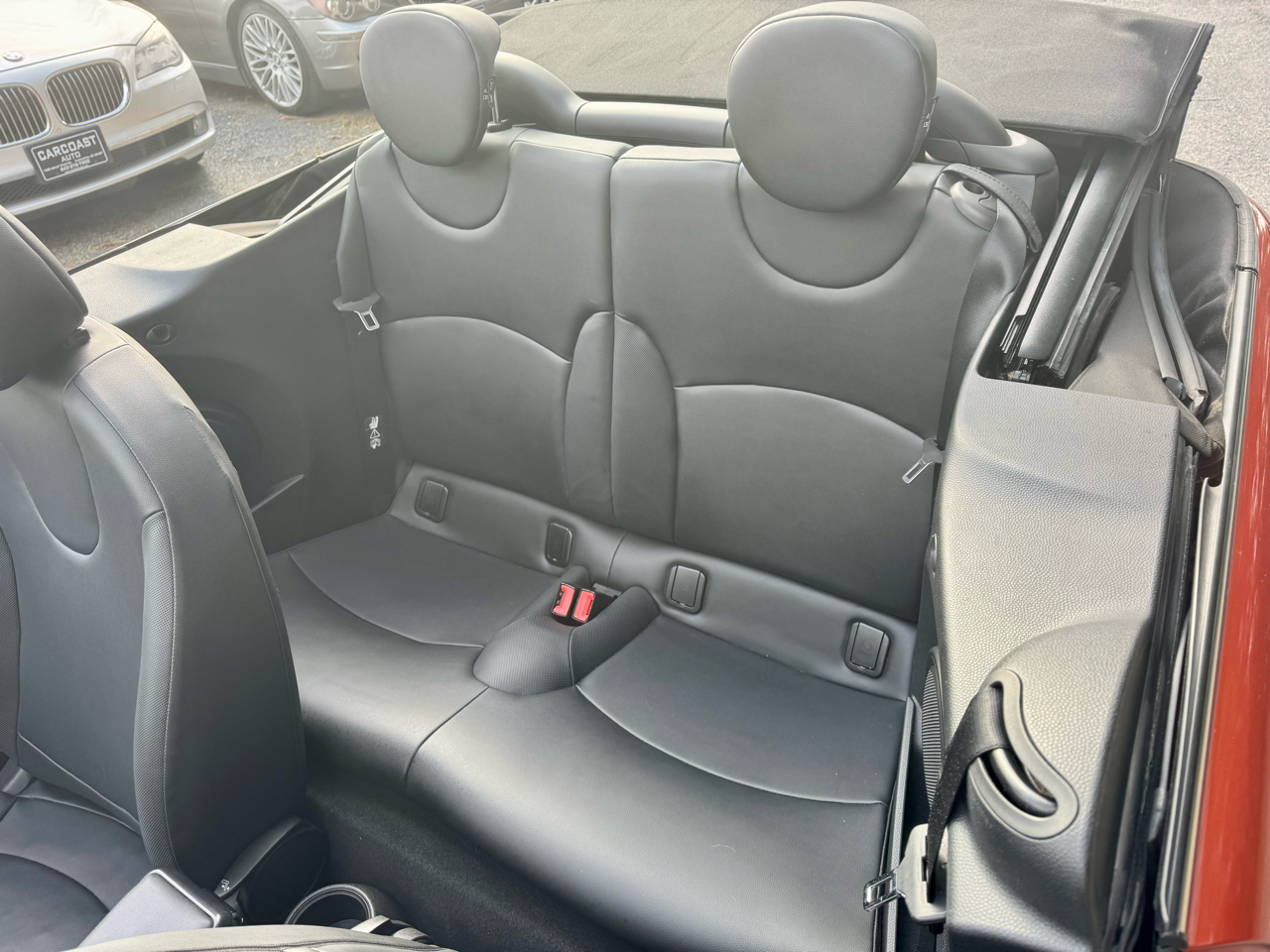 MINI Cooper Convertible 2011