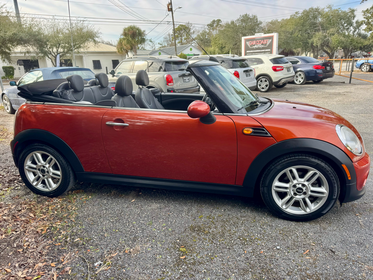 MINI Cooper Convertible 2011