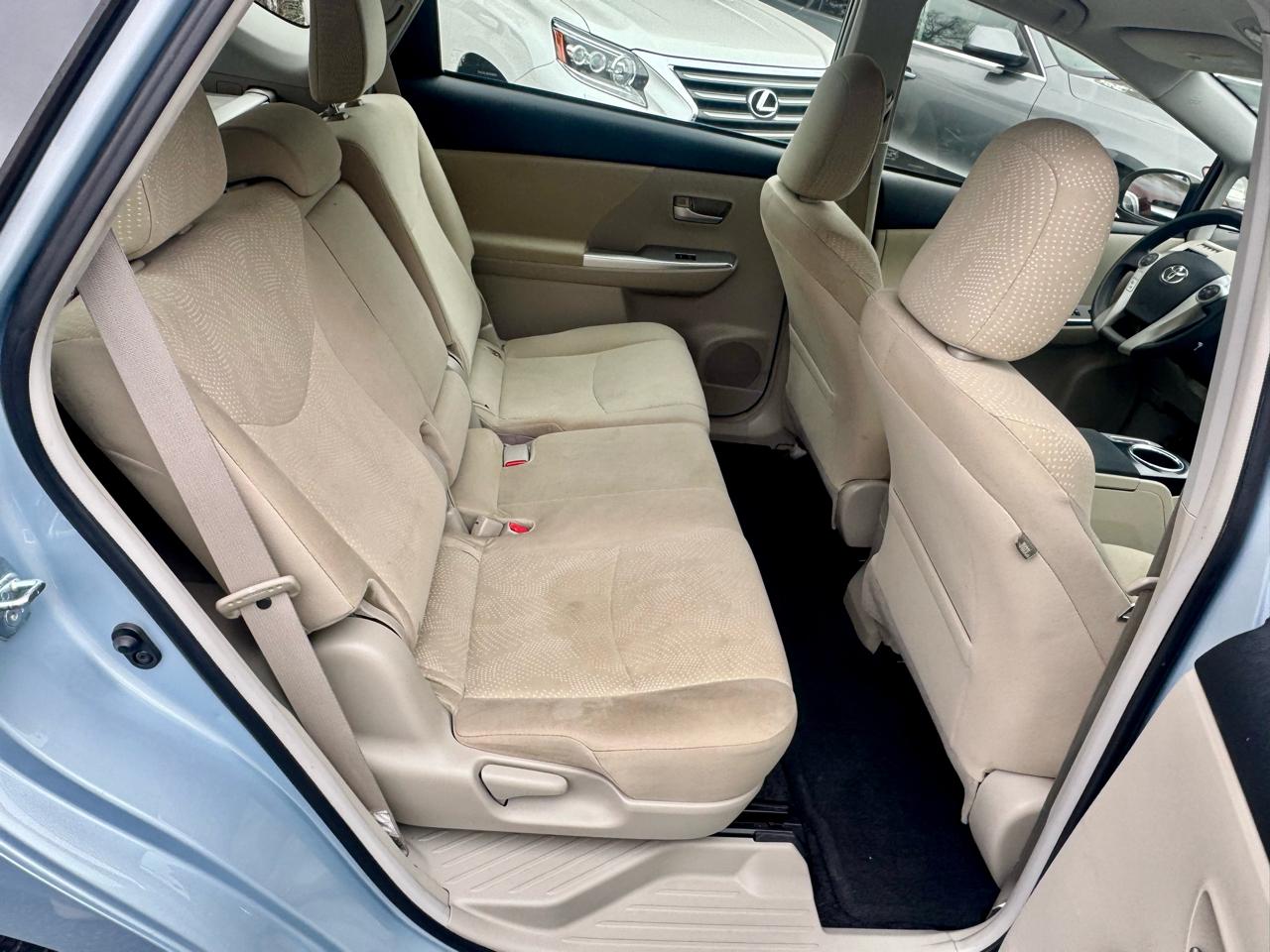 Toyota Prius V Three 2014