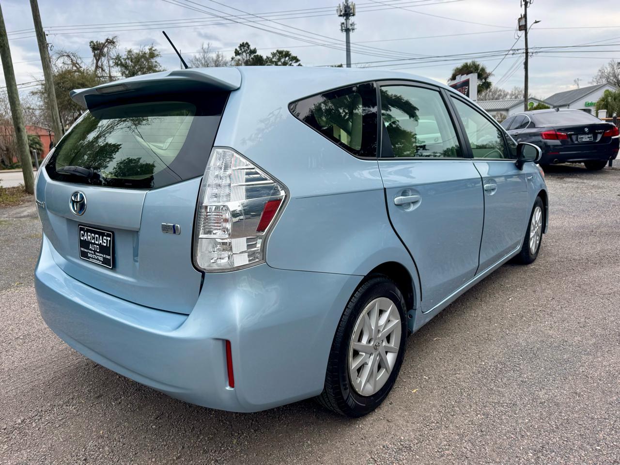 Toyota Prius V Three 2014