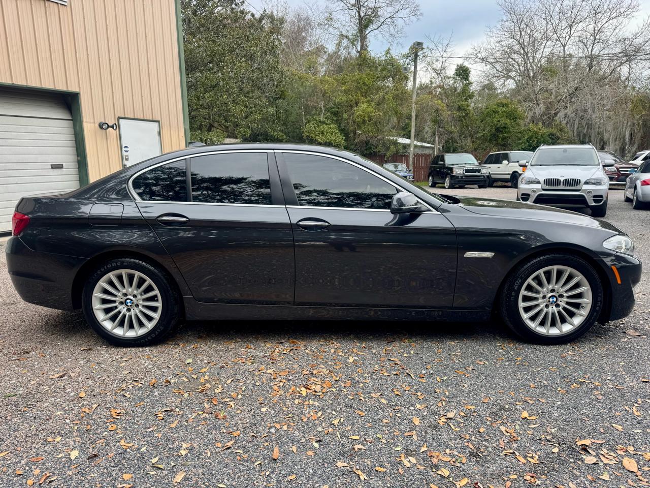 BMW 5-Series 535i xDrive 2013