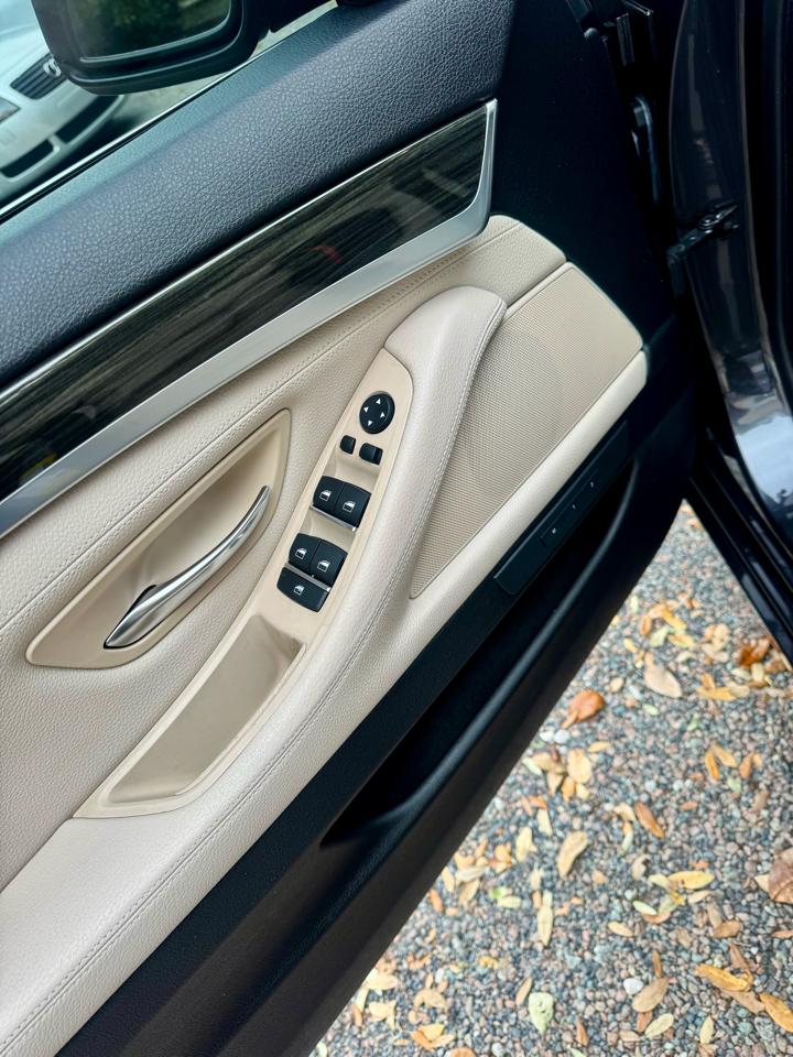 BMW 5-Series 535i xDrive 2013