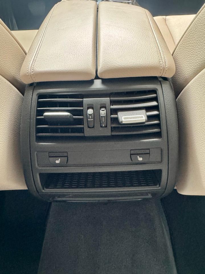 BMW 5-Series 535i xDrive 2013